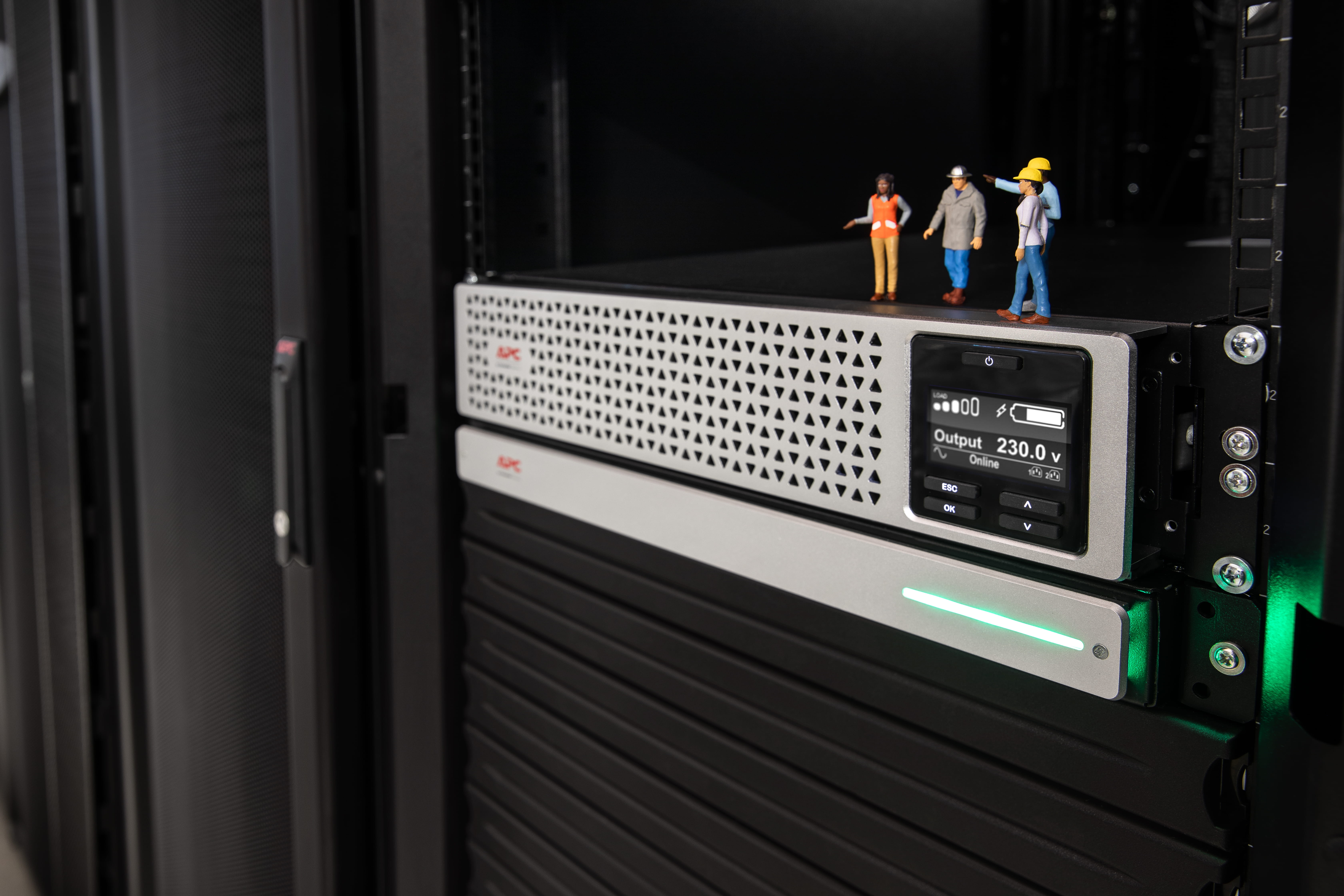 APC Smart-UPS Li-Ion 1500VA - USV (in Rack montierbar/extern) - Online-USV