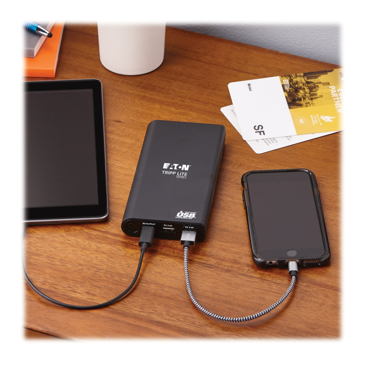 Tripp Eaton Tripp Lite Series Portable Charger - 2x USB-A, USB-C with PD Charging, 20,100mAh Power Bank, Lithium-Ion, USB-IF, Black - Powerbank - 20100 mAh - 57 Watt - 3 A - USB BC 1.2 - 3 Ausgabeanschlussstellen (USB Typ A, 24 pin USB-C)